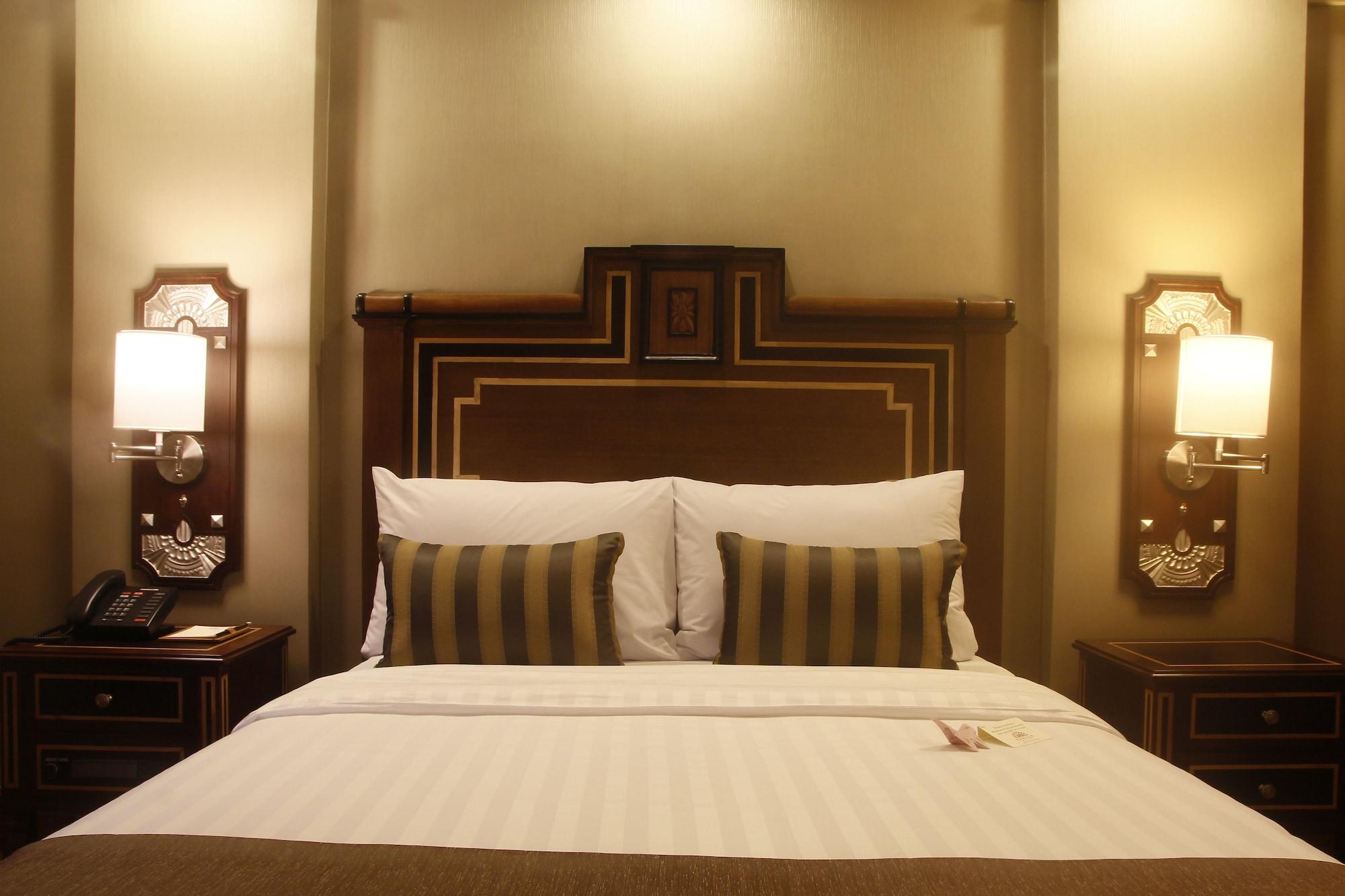 เฮอรัลด์ สวีท โพลาริส  Hotel Makati City ภายนอก รูปภาพ