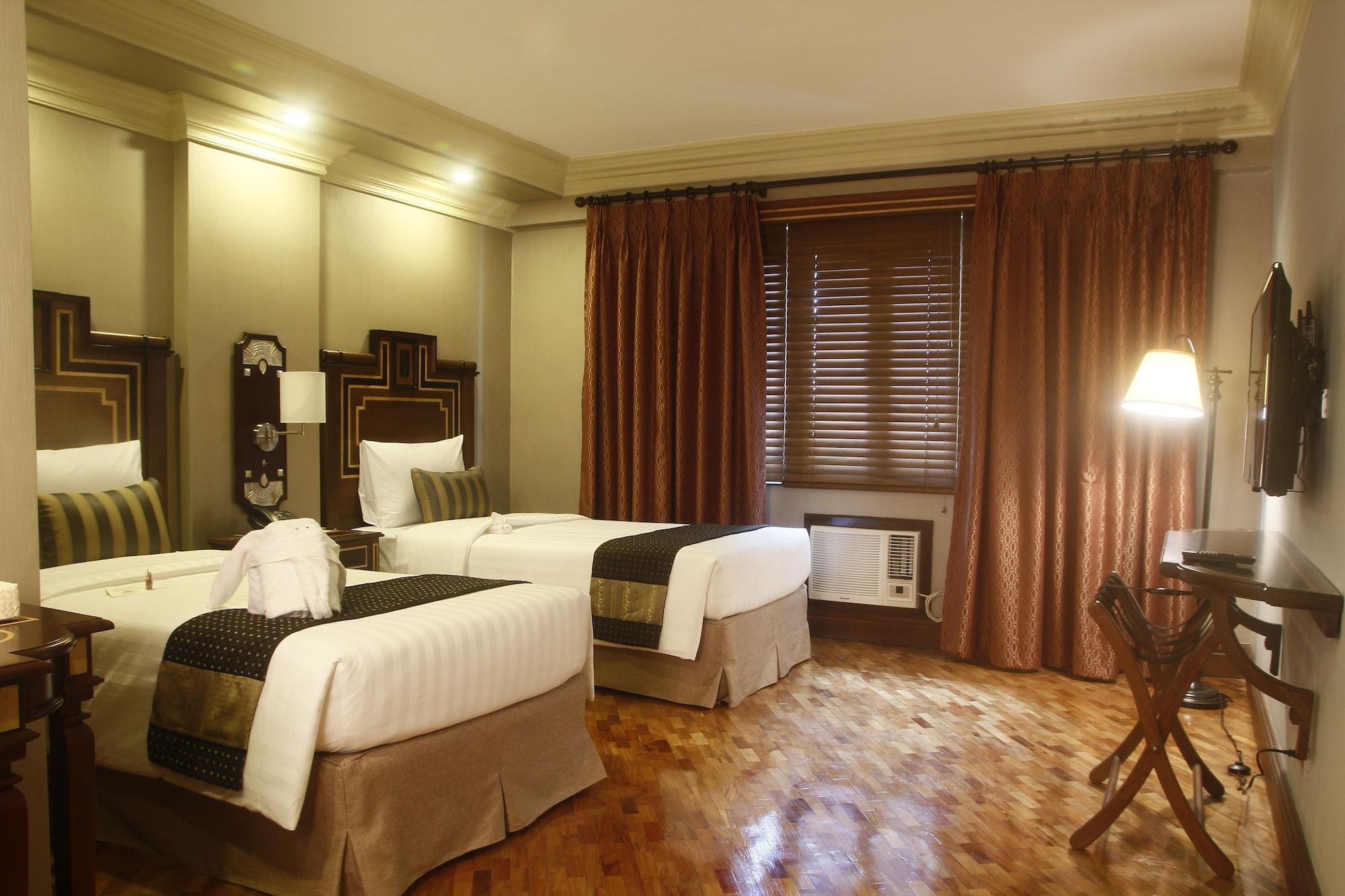 เฮอรัลด์ สวีท โพลาริส  Hotel Makati City ภายนอก รูปภาพ