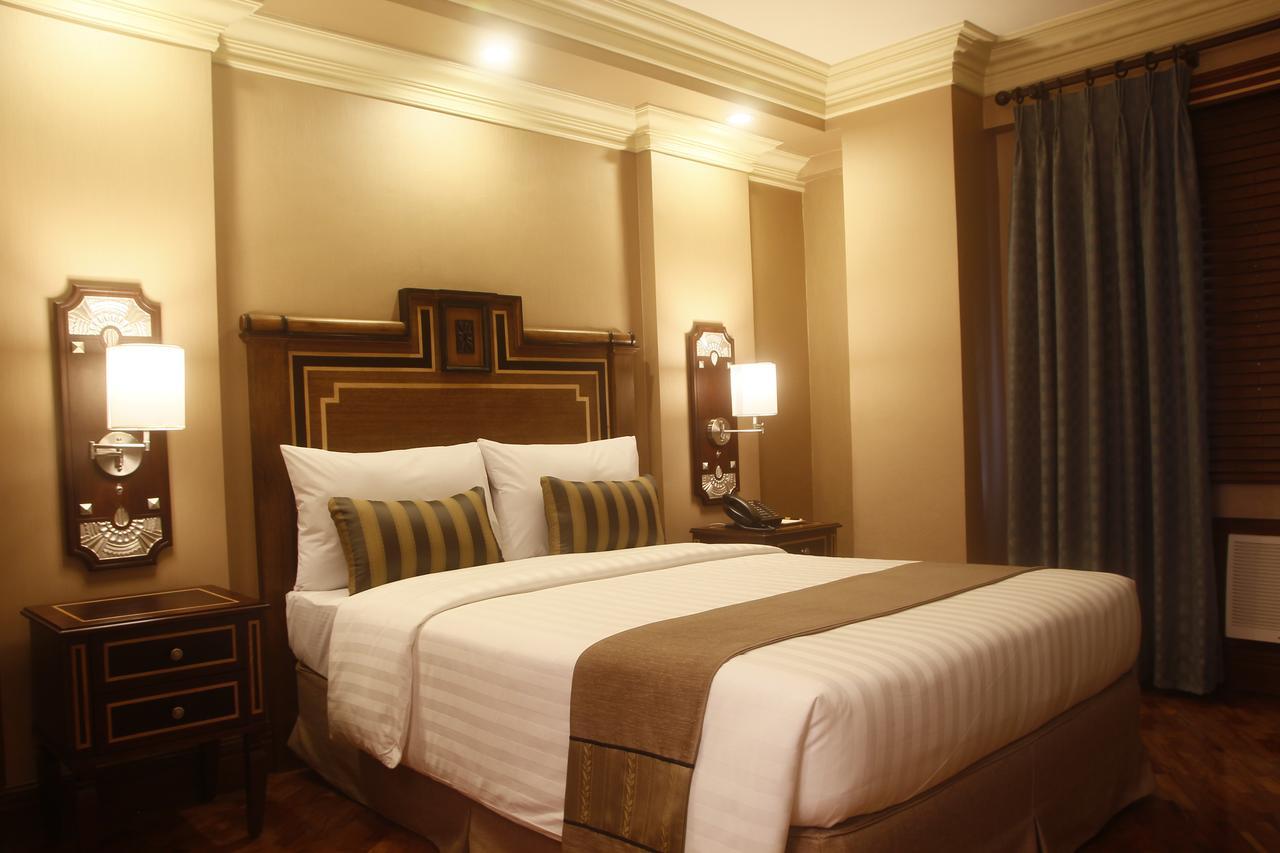 เฮอรัลด์ สวีท โพลาริส  Hotel Makati City ภายนอก รูปภาพ