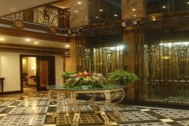 เฮอรัลด์ สวีท โพลาริส  Hotel Makati City ภายนอก รูปภาพ
